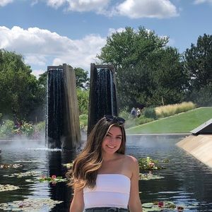 Meet your Posher, Karissa